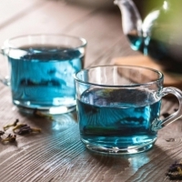 Herbata oolong ma bogaty aromat, łagodny smak i szalenie interesujący wygląd.