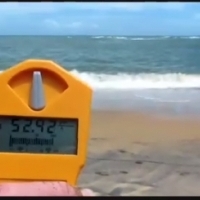 Radioaktywna plaża Areia Preta w Guarapari w Brazylii.