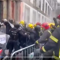 Strażacy kontra policjanci w Galicji w Hiszpanii.