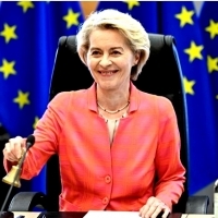  Unia Europejska gaśnie jako monolit, jako rozsądny projekt poszukujący wartości jedności w obliczu niewątpliwych zagrożeń.