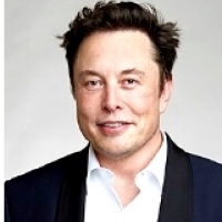 Elon Musk stworzył SpaceX.